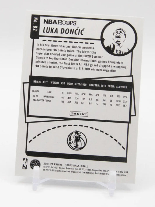 Luka Dončić Mavericks Panini NBA Hoops 2021-22 #62